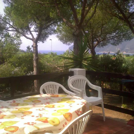 Ampio Lacona Isola D'elba *