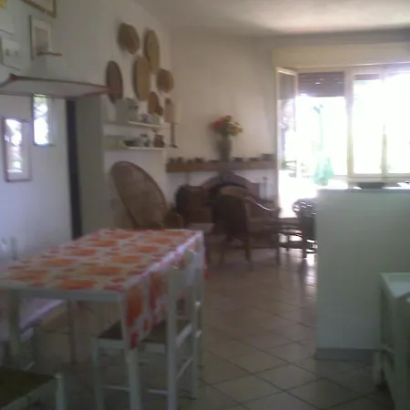 Ampio Lacona Isola D'elba * קאפוליברי