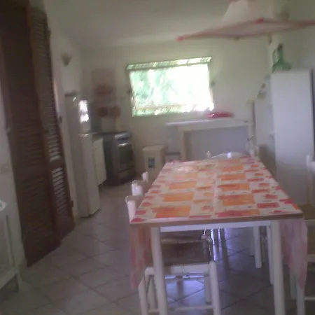 Ampio Lacona Isola D'elba * קאפוליברי